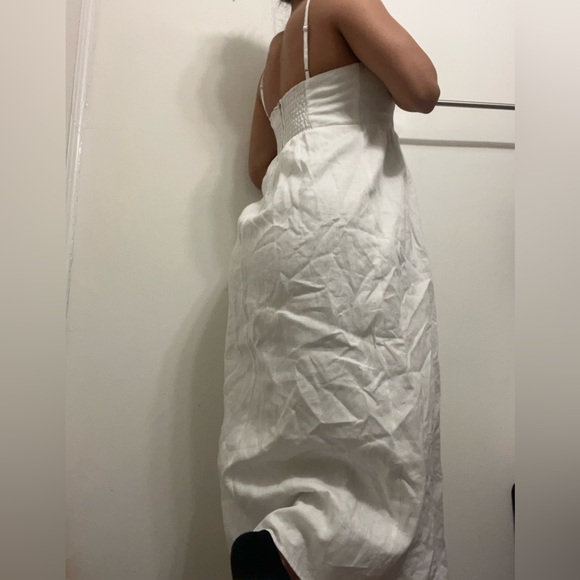 J26 Reformation Odette Linen Dress - Picture 3 of 6